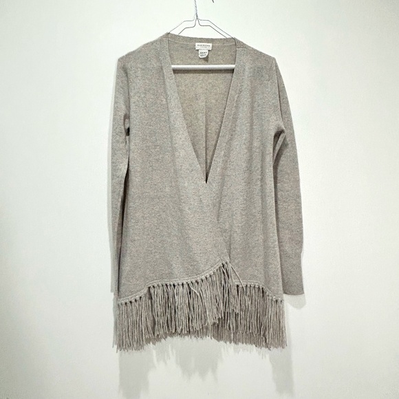 CLUB MONACO  Grey Fringe 100% Cashmere Cardigan  in Women's Size X-Small - Picture 1 of 6
